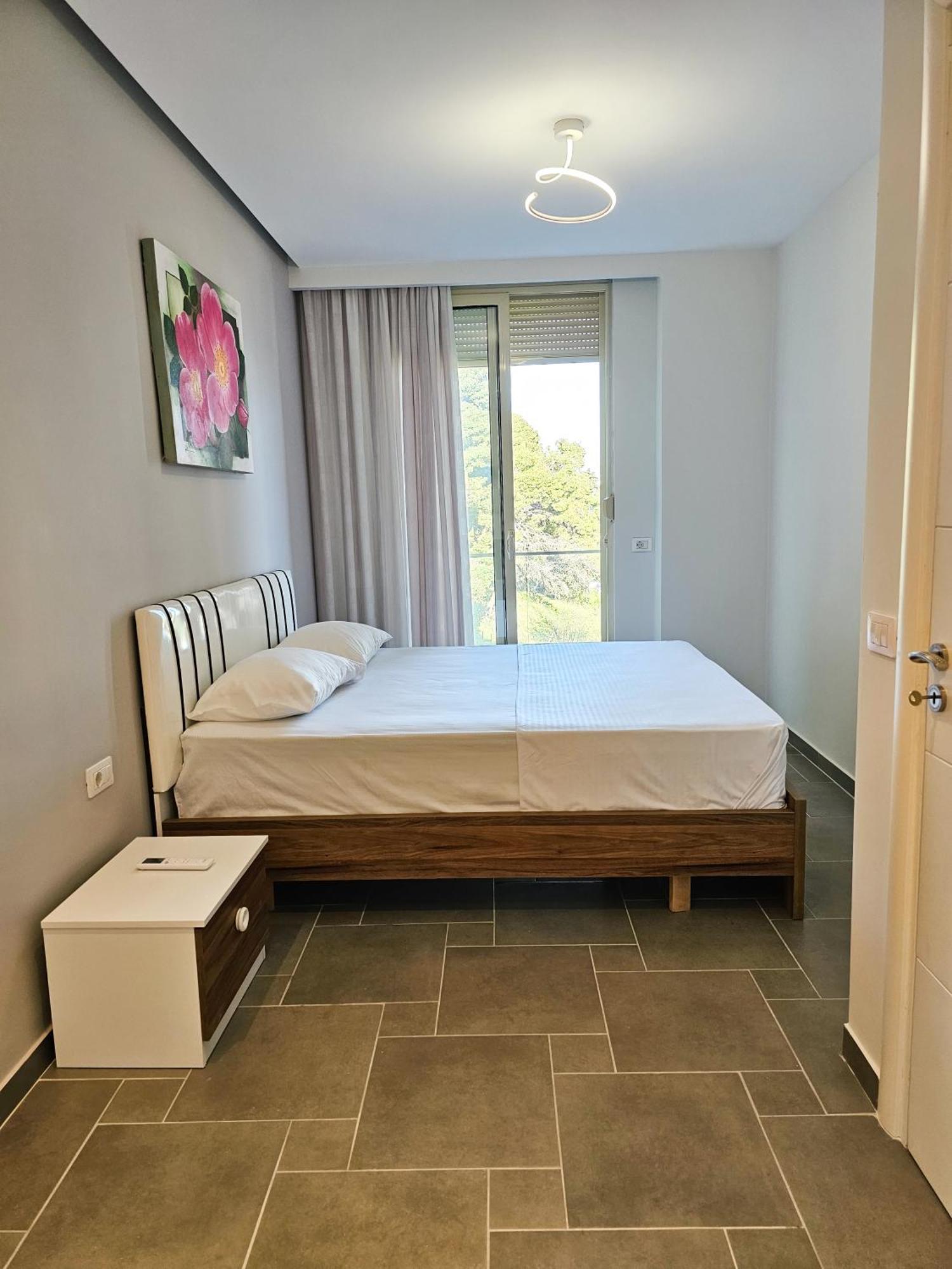 Sea View Apartments Durres Bagian luar foto