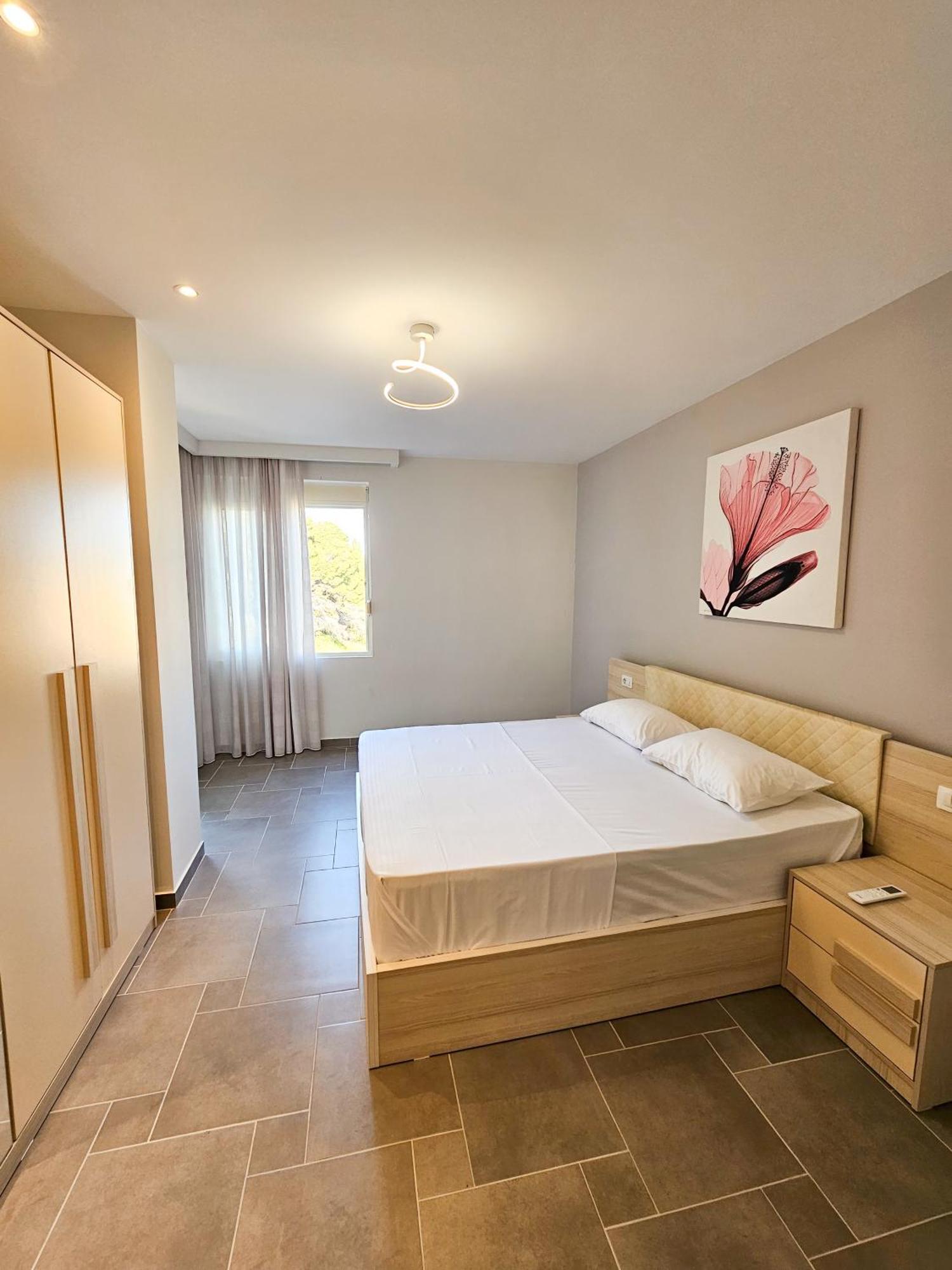 Sea View Apartments Durres Bagian luar foto