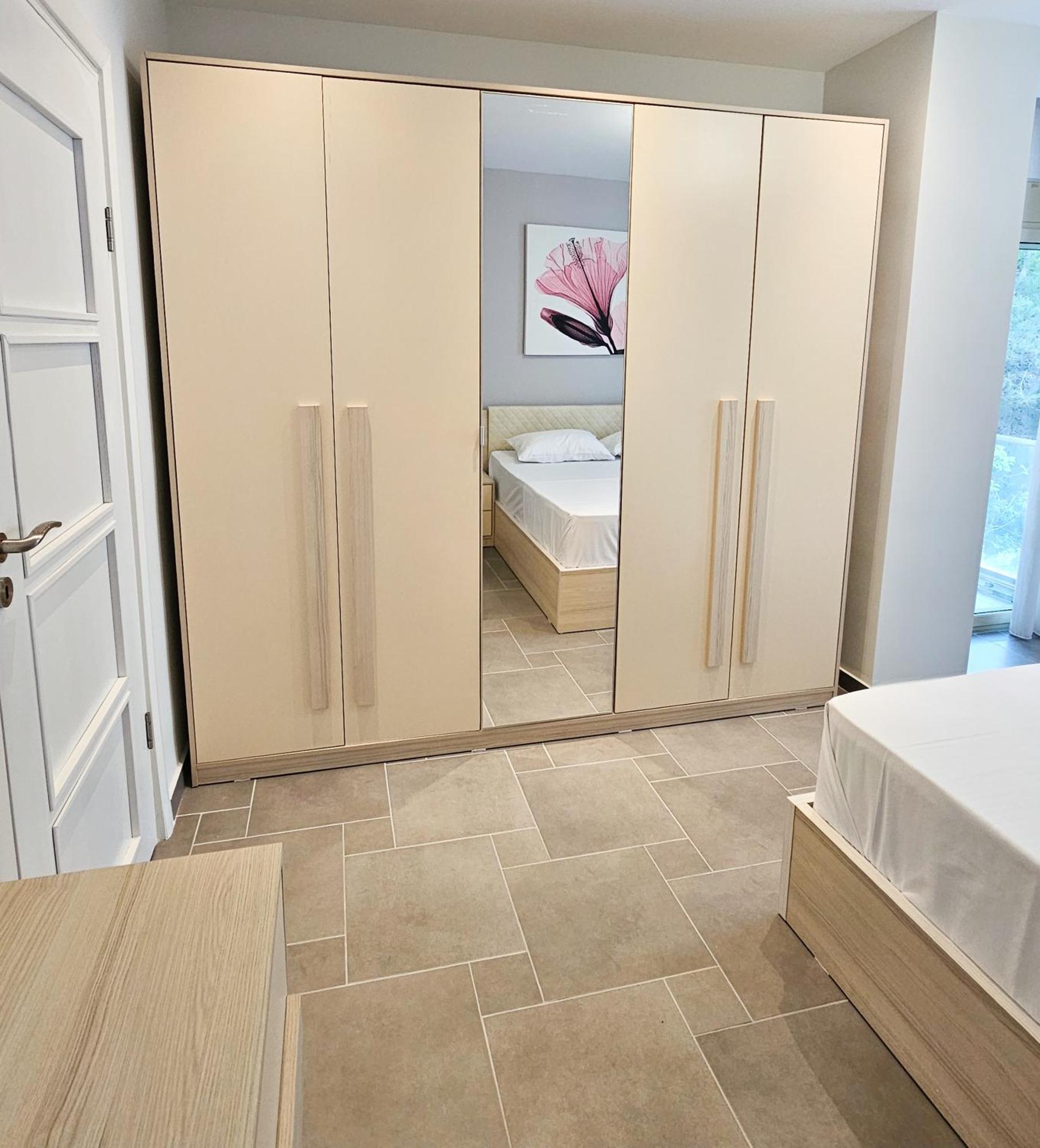 Sea View Apartments Durres Bagian luar foto