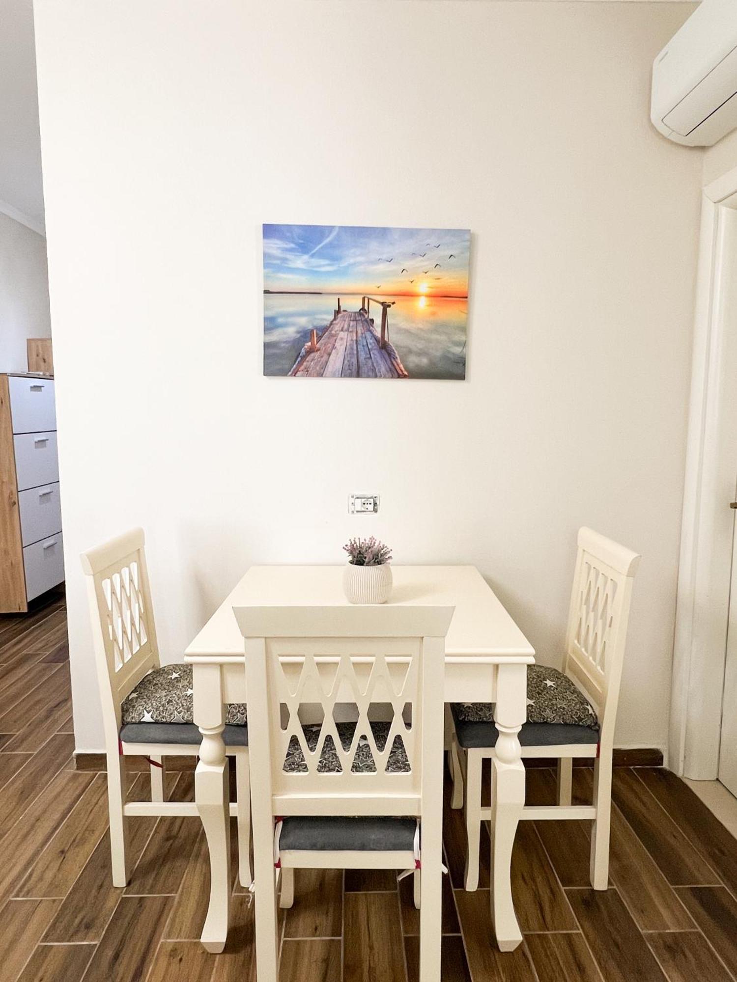 Sea View Apartments Durres Bagian luar foto