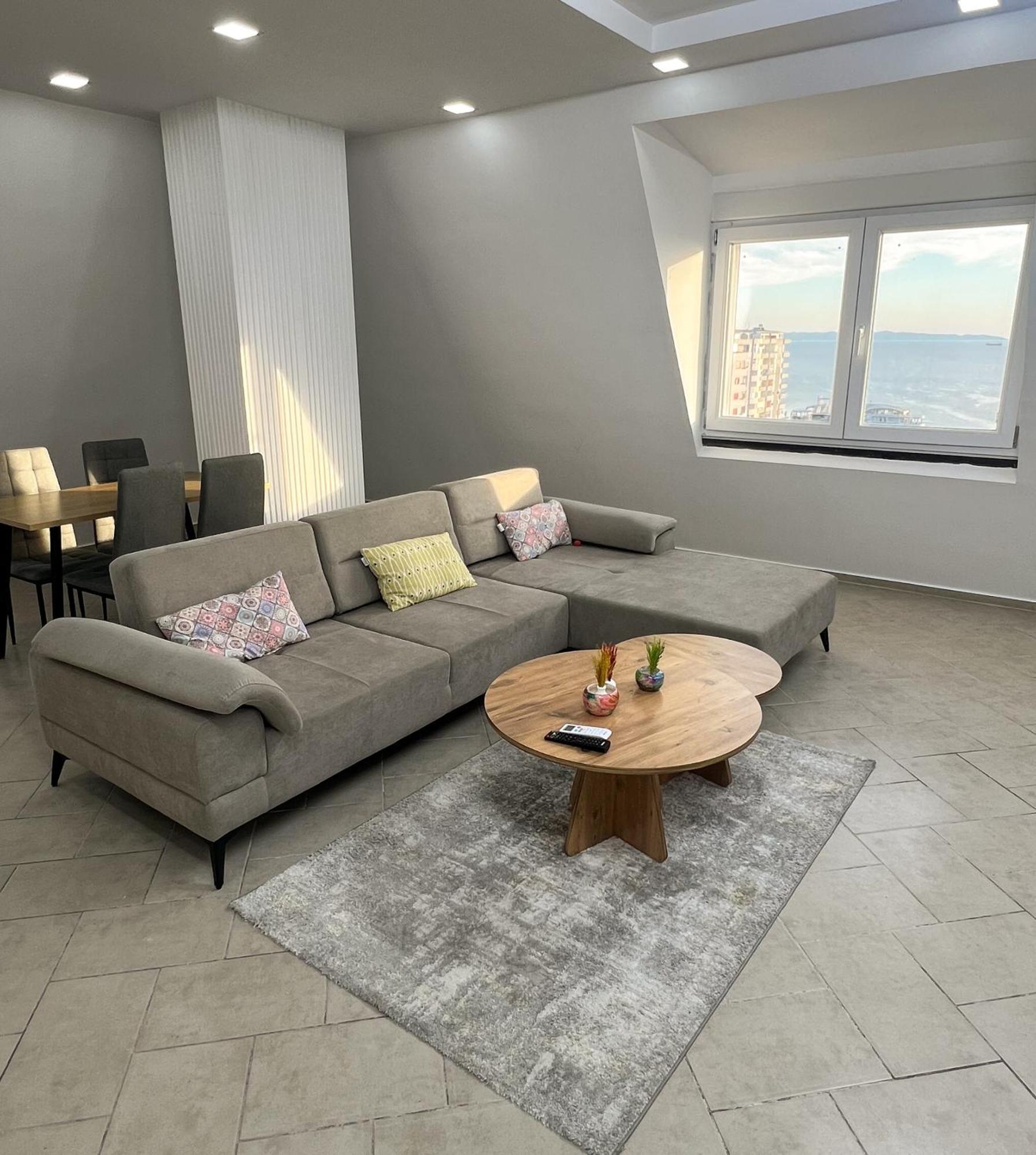 Sea View Apartments Durres Bagian luar foto